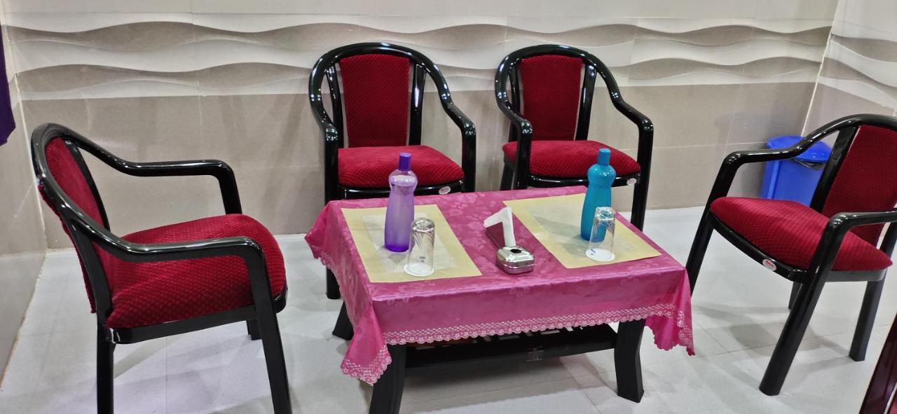 פורי Ln Beach Homestay מראה חיצוני תמונה